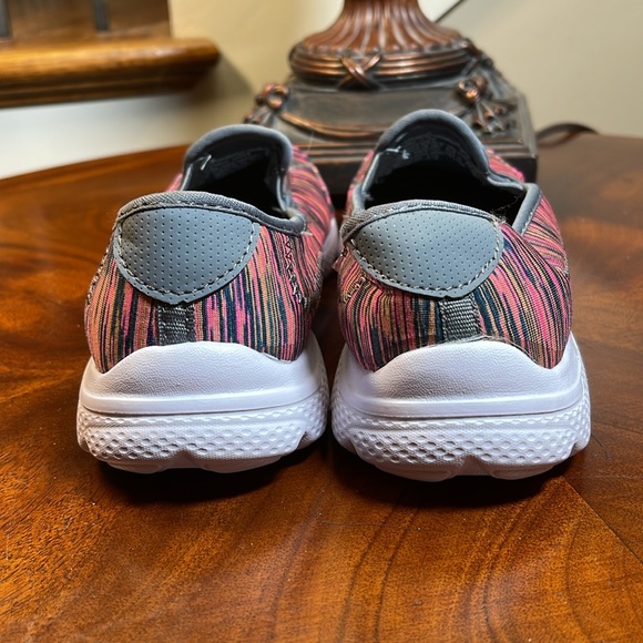 LADIES COOL WAVE MEMORY FOAM SIZE 7 Black/White\Hot Pink and Tan. - Picture 12 of 14